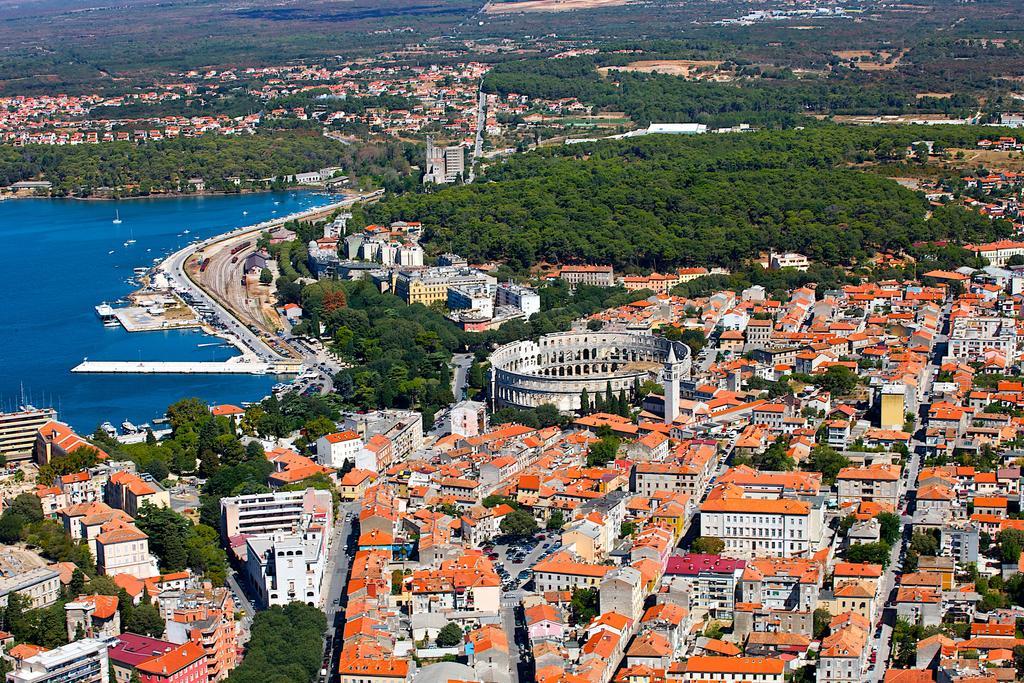 Guest House Hotel Riviera PUY Eksteriør bilde