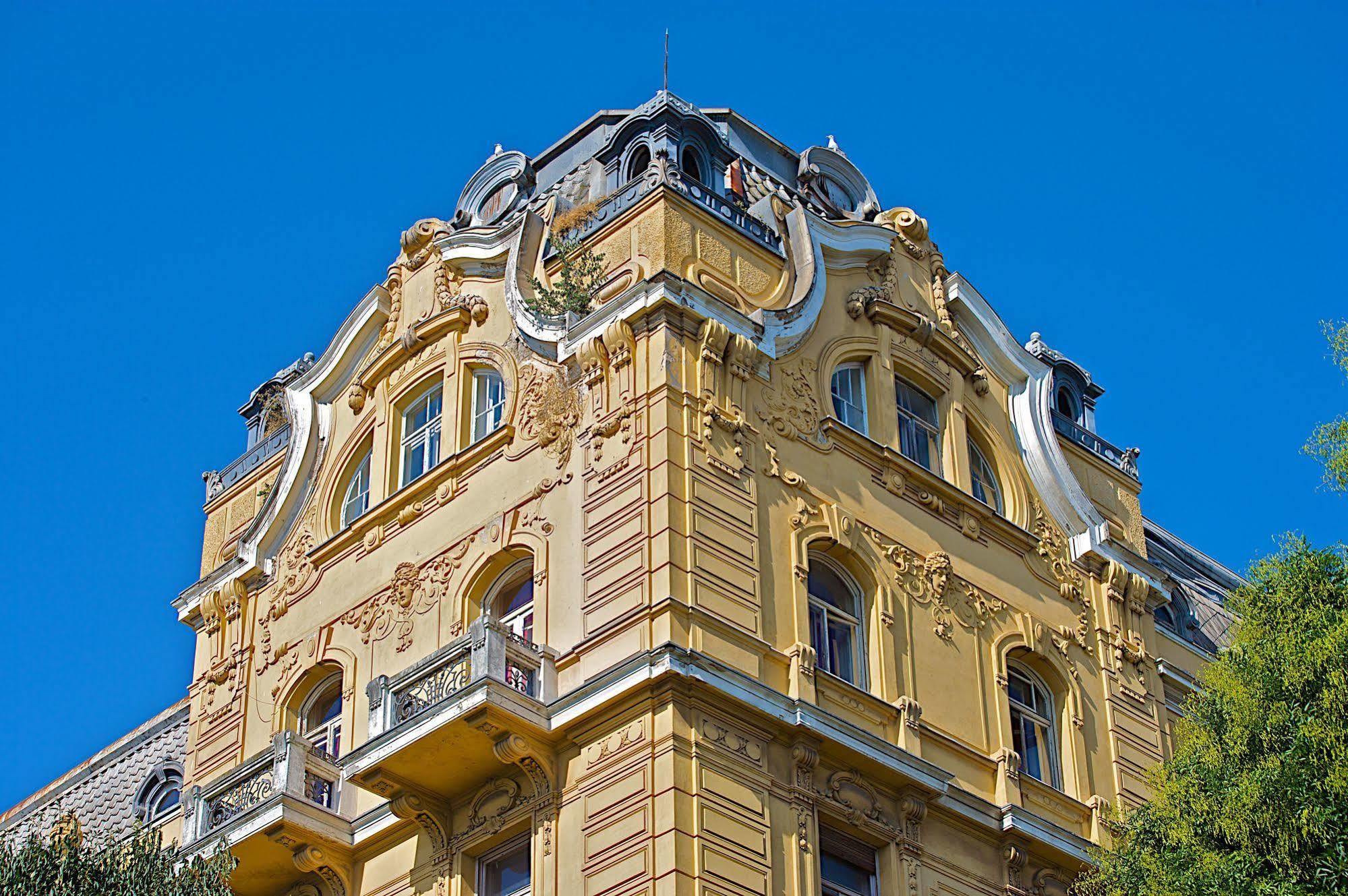 Guest House Hotel Riviera PUY Eksteriør bilde